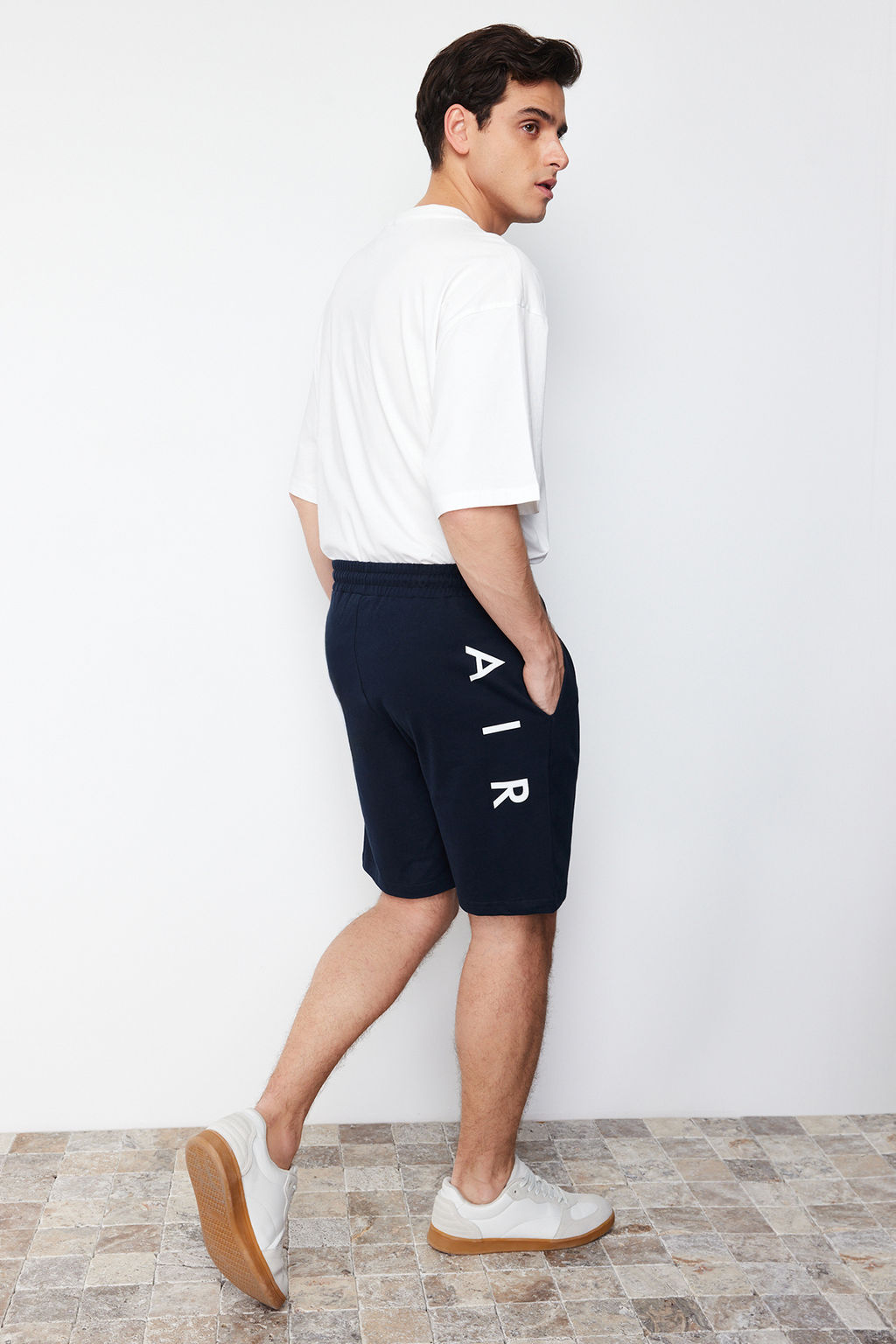 TRENDYOL MAN Lacivert Regular/Normal Kesim Orta Boy Yaz? Bask?l? Sort TMNSS21SR0377 - Trendyolmilla фото 3