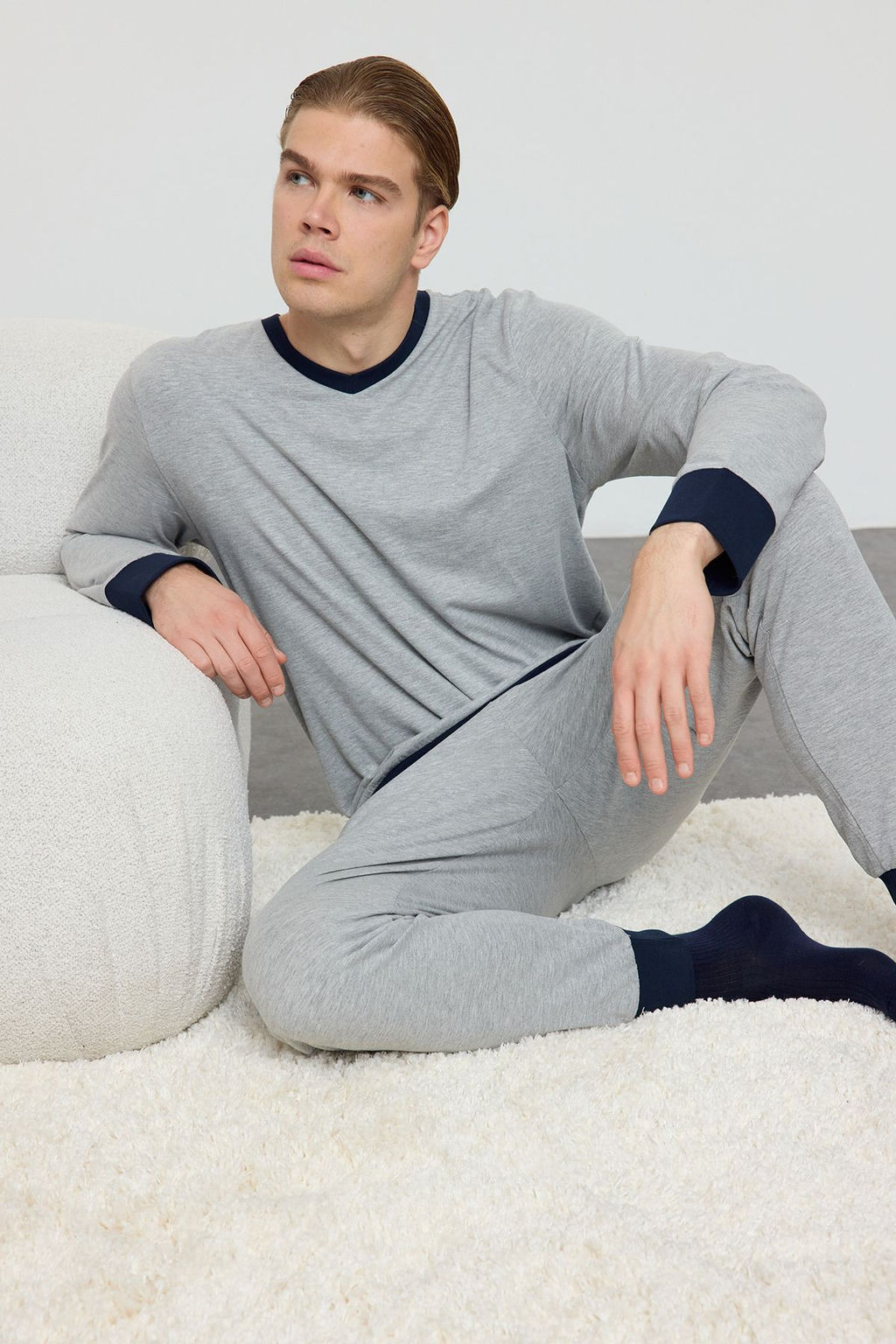 TRENDYOL MAN Erkek Gri Regular Fit Kontrast Ribanal? Orme Pijama Tak?m? TMNAW25PT00010 - Trendyolmilla фото 2