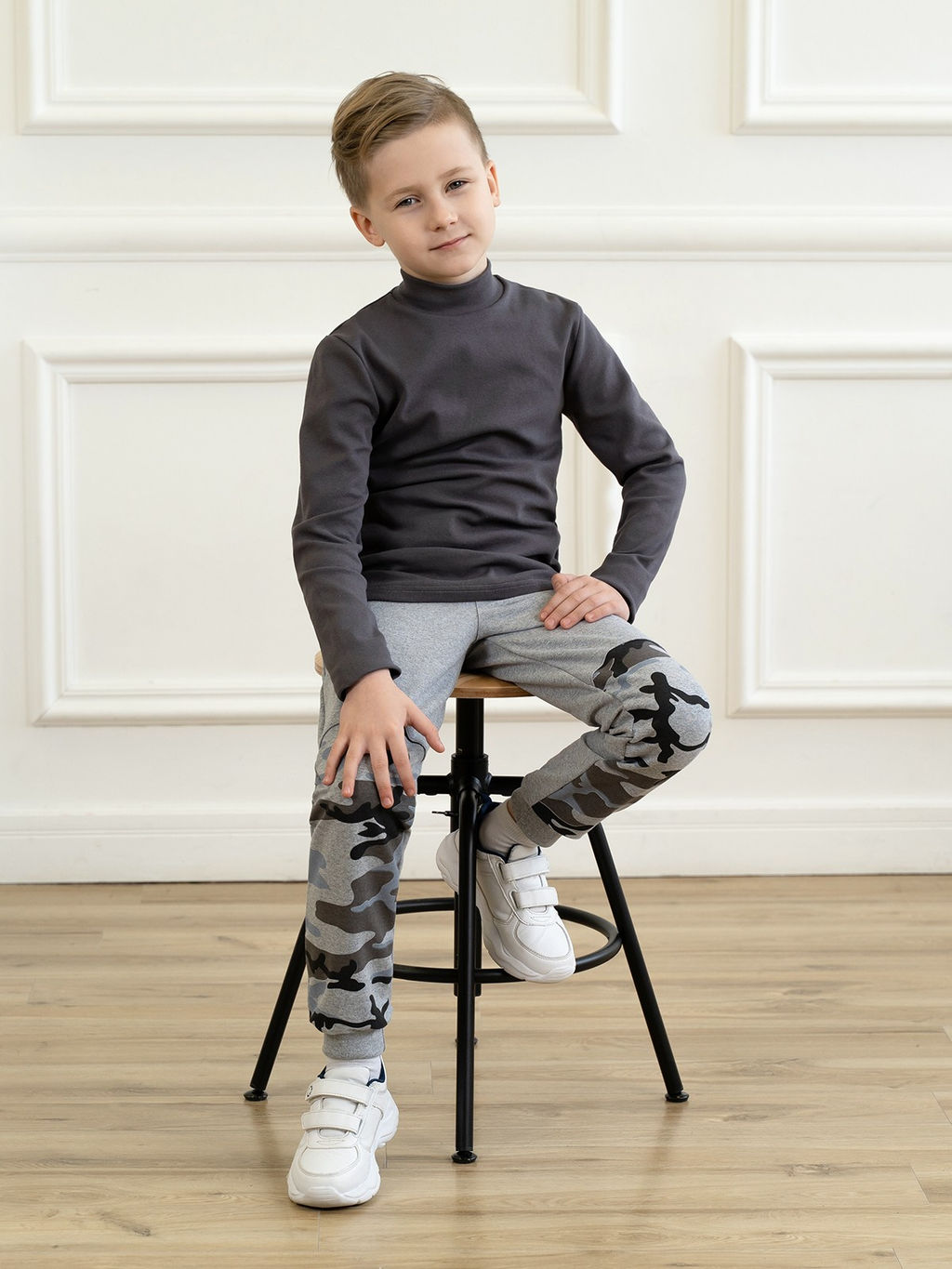 Джемперводолазка серая