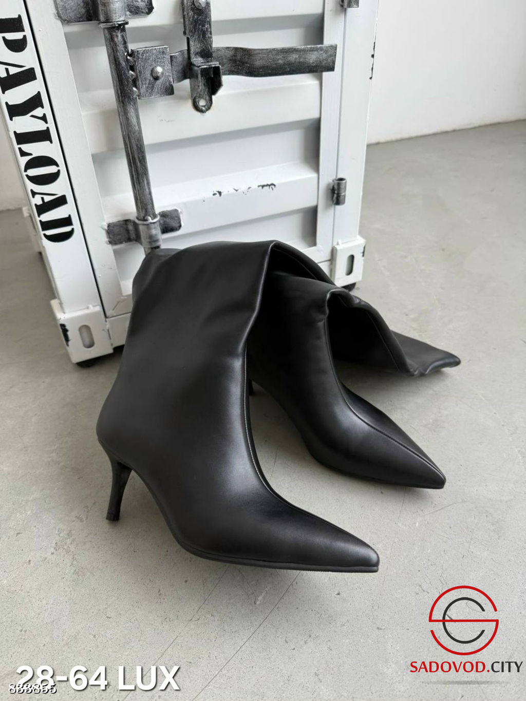 Сапоги женские на каблуке