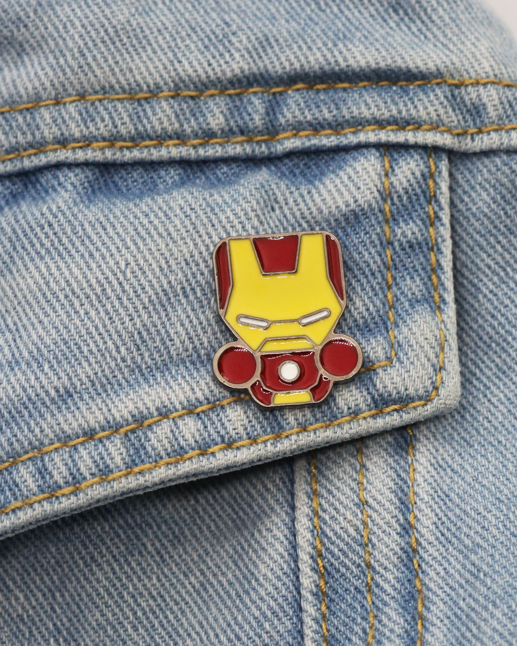 Металлический значок Marvel Iron Man
