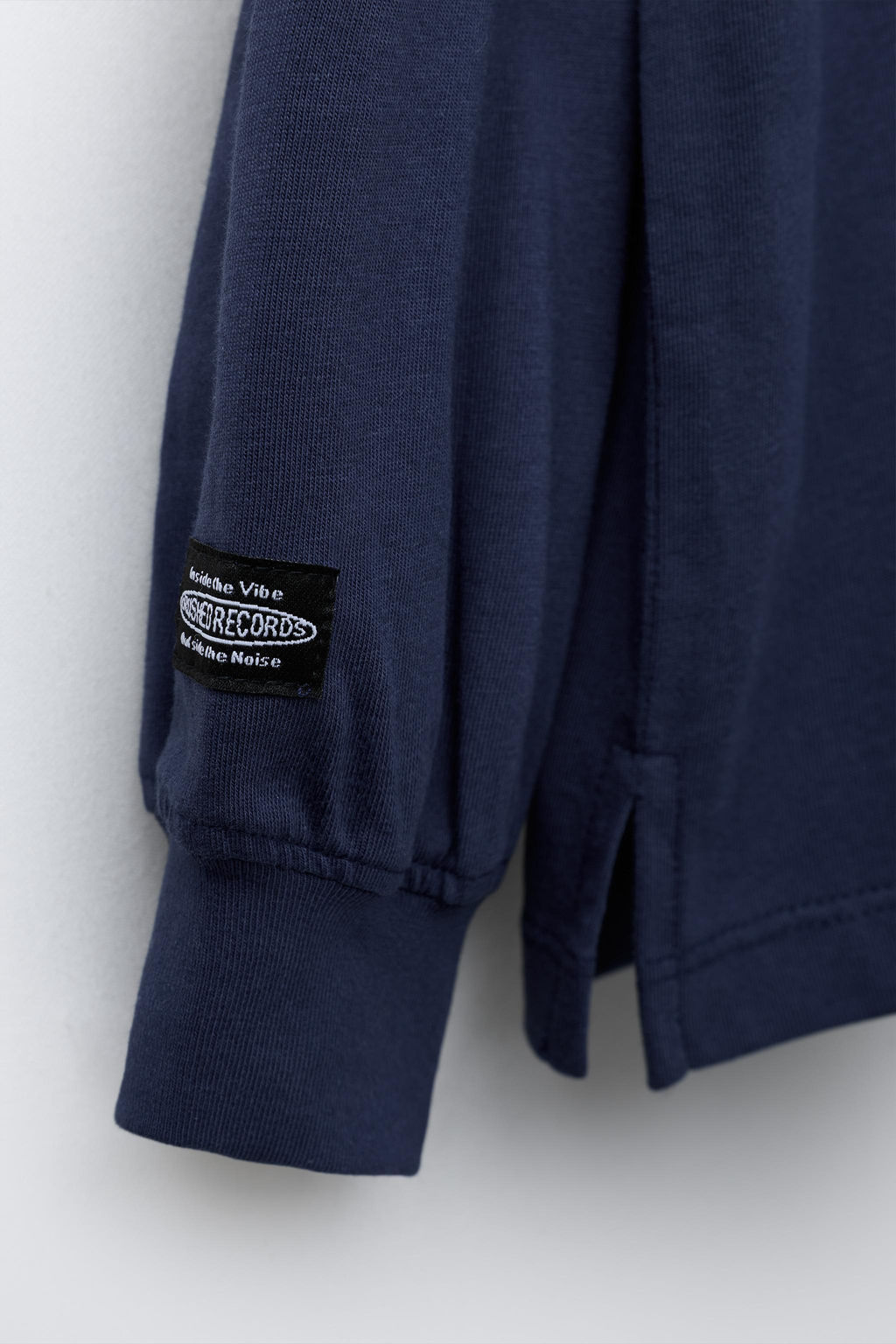 RAISED PRINT T-SHIRT