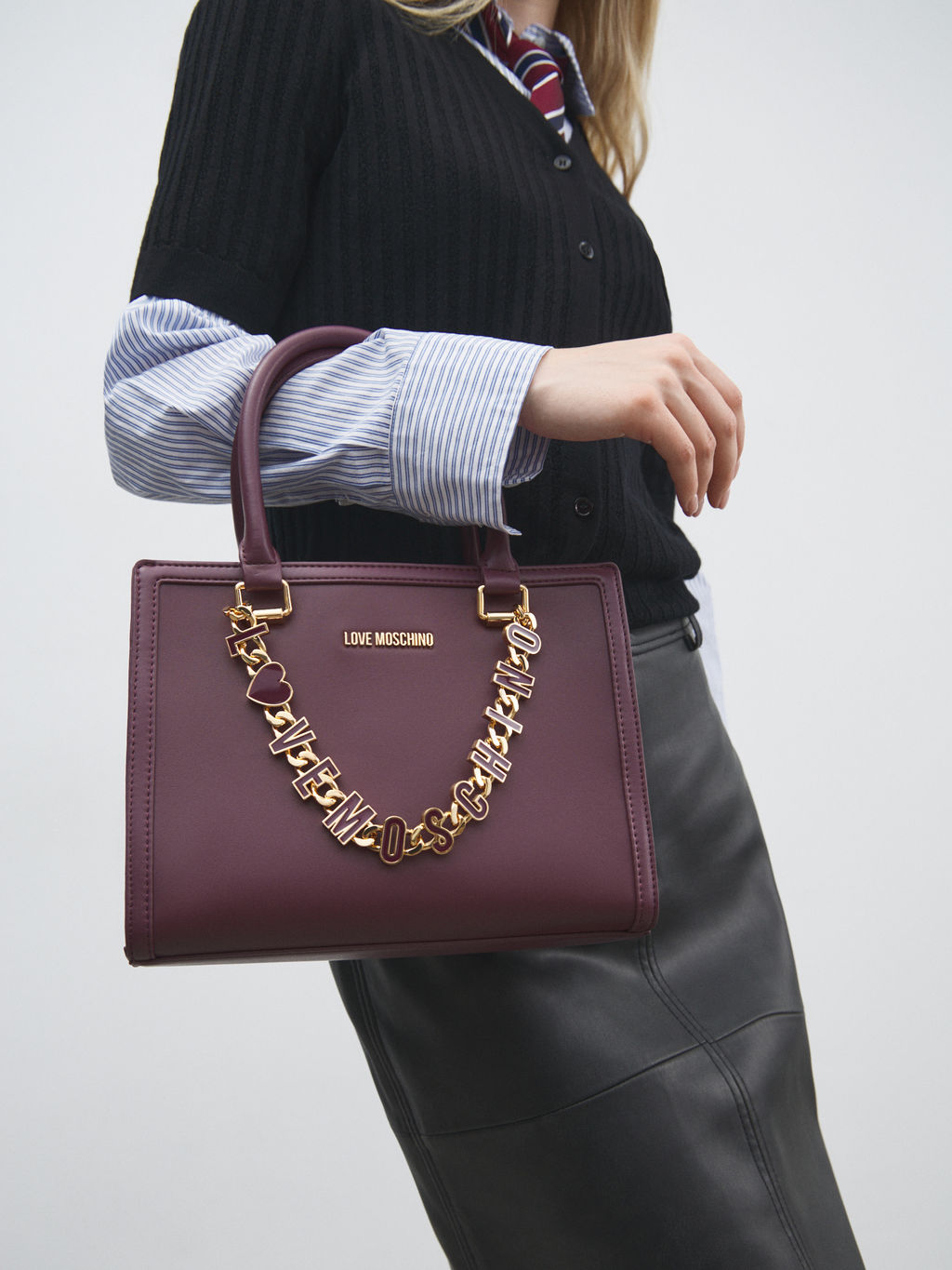 Женский тоут LOVE MOSCHINO DANGLING Артикул 4561262, фиолетово-бордовый  фото 2