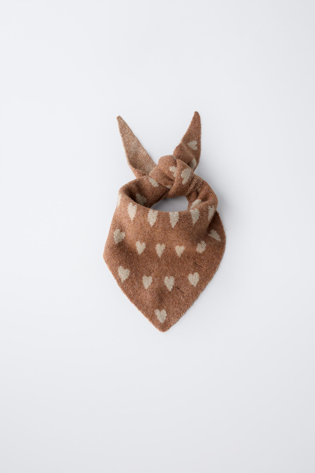 TRIANGULAR KNITTED HEART SCARF