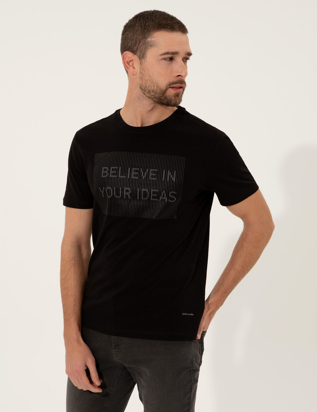 Siyah Slim Fit Bask_l_ Bisiklet Yaka Ti__rt