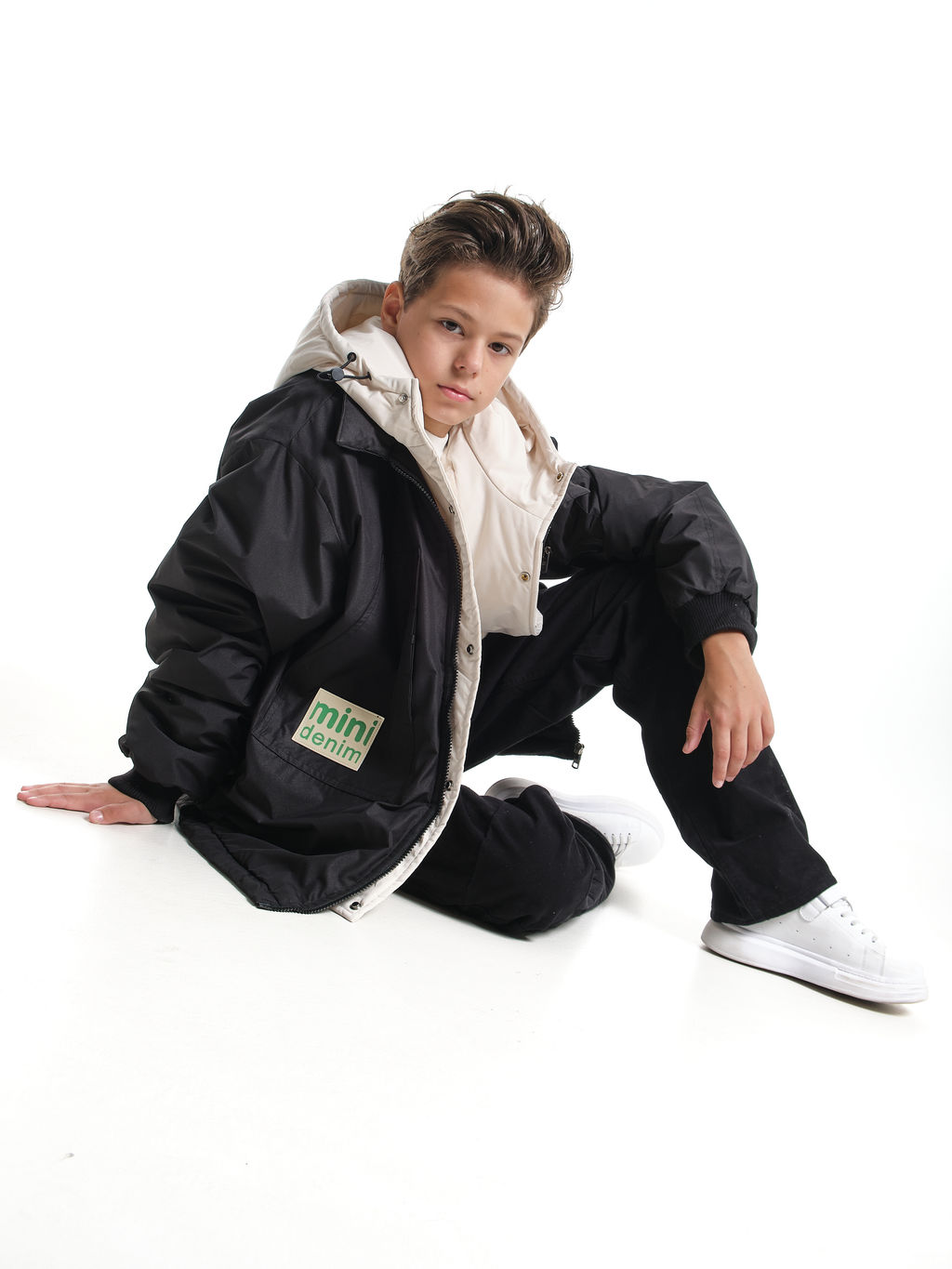 Куртка для мальчика утепленная 33-8215 черный