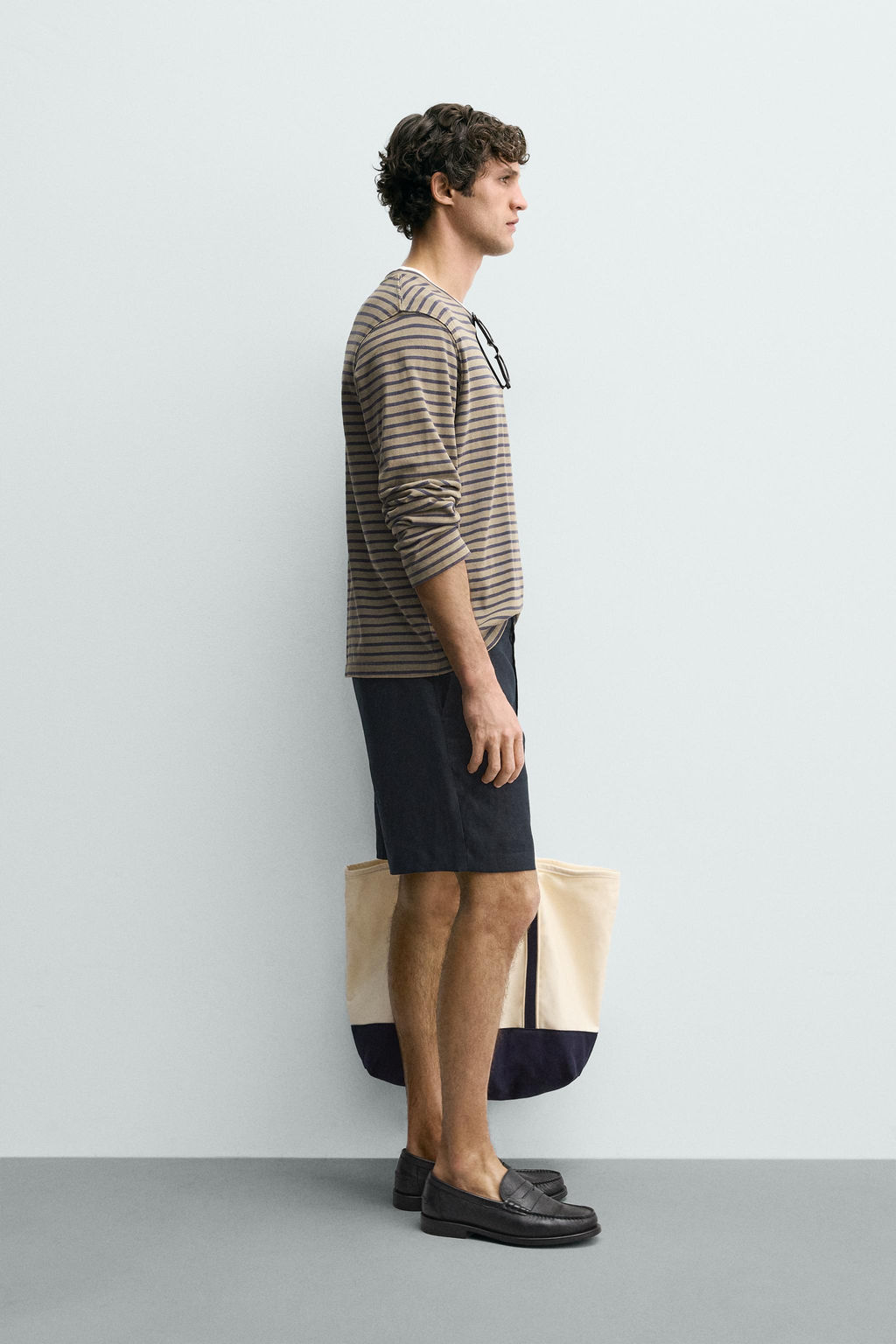 BERMUDA REGULAR FIT 100% LINO / Marino