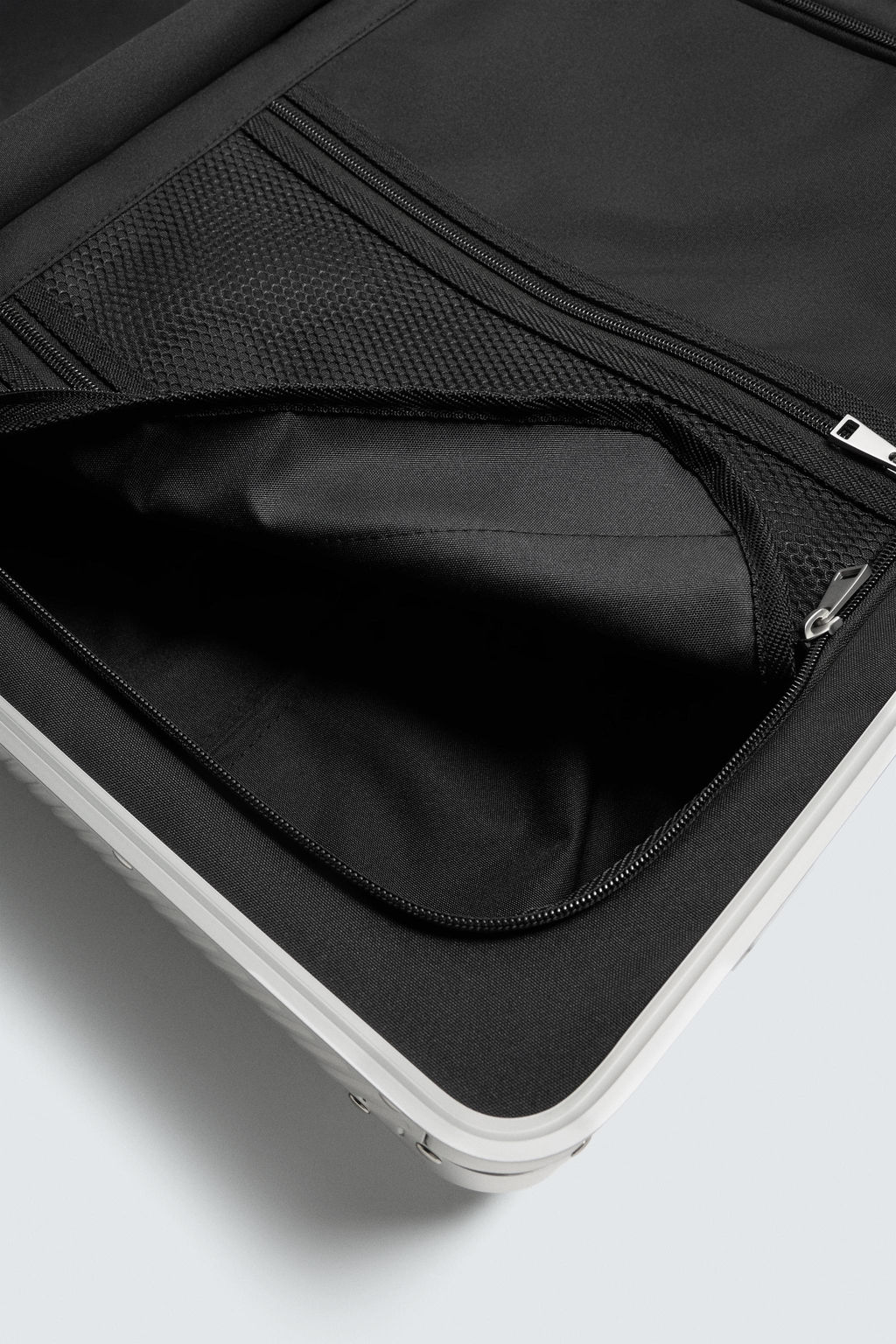MALETA DE CABINA EN ALUMINIO / Plata - Zara фото 7