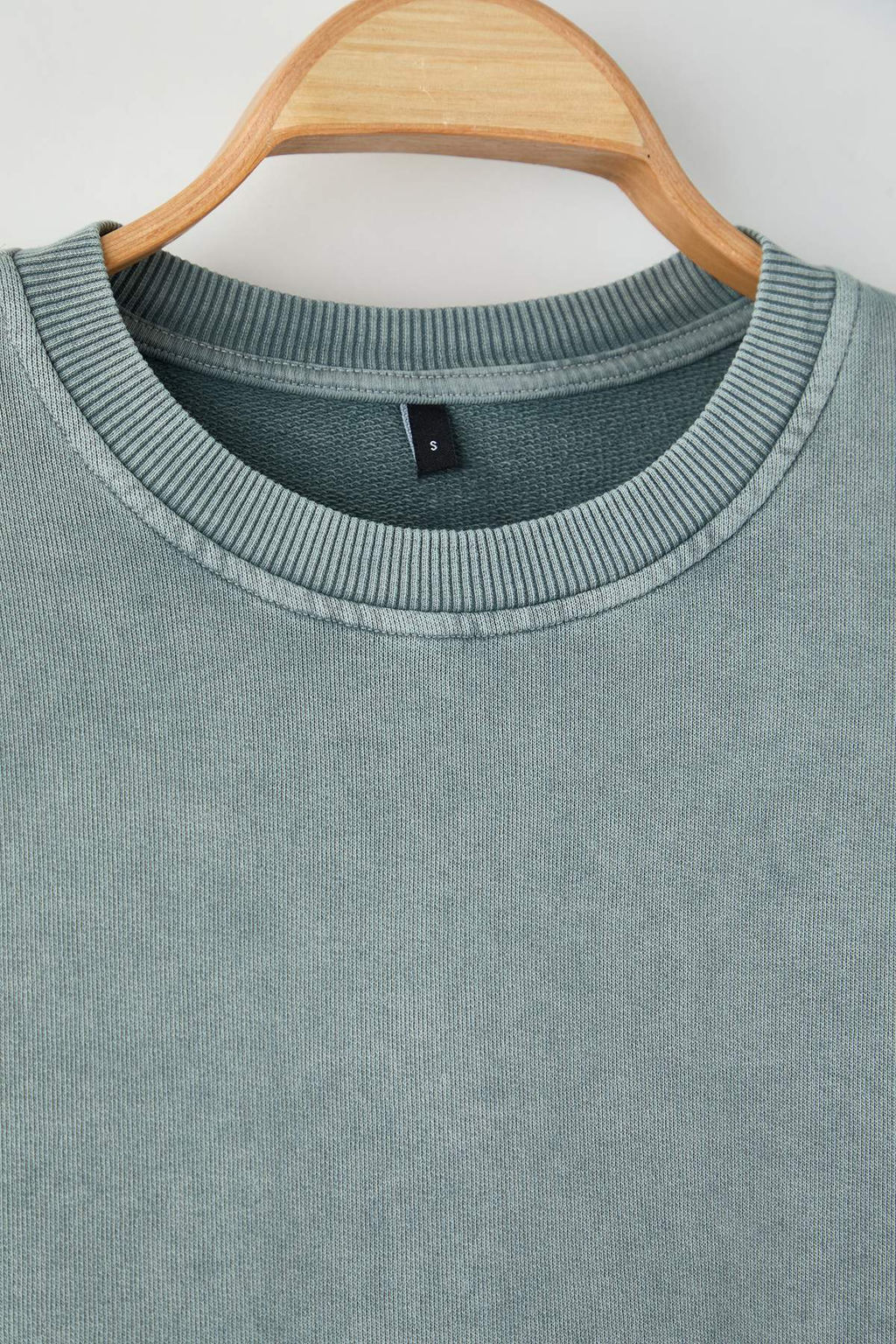 Gri Yeni Oversize/Genis Kesim Eskitme/Soluk Efekt Kal?n Sweatshirt TMNAW26SW00022