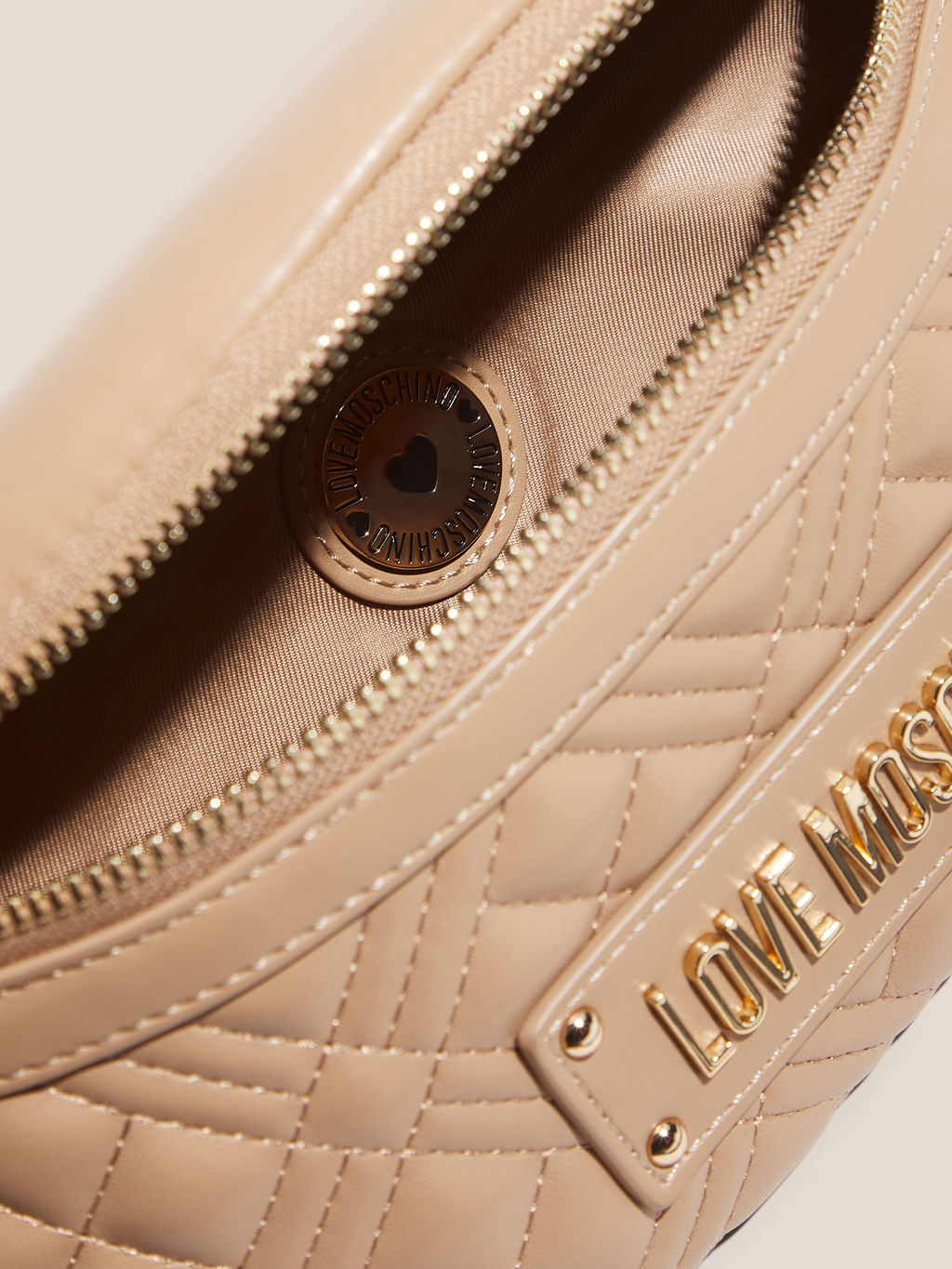 Женская поясная сумка LOVE MOSCHINO QUILTED BAG Артикул 4643908, темно-бежевый  фото 4