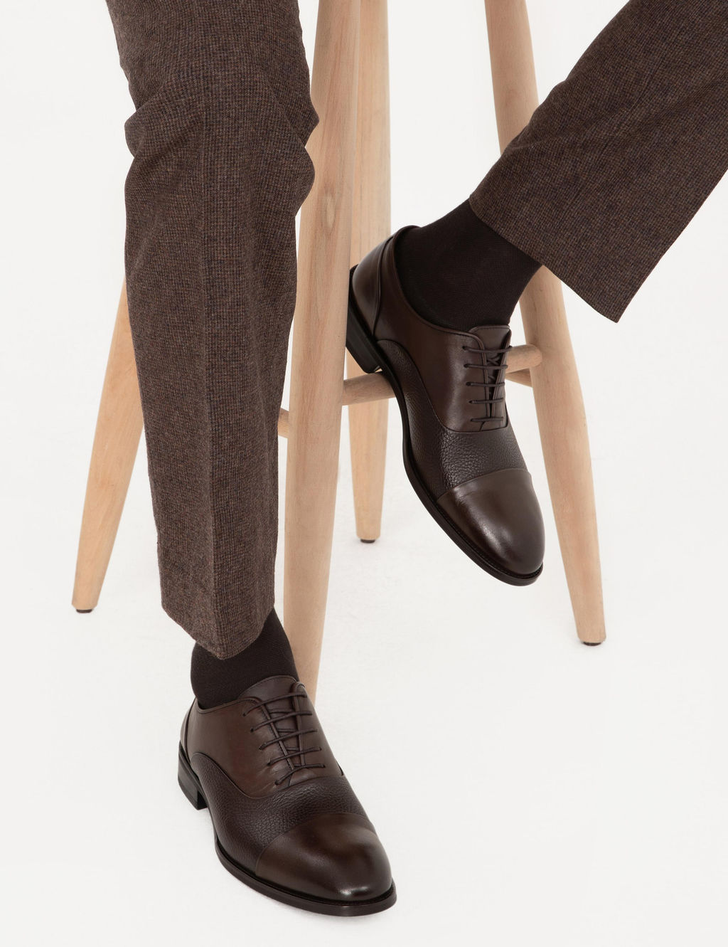 Коричневые классические туфли