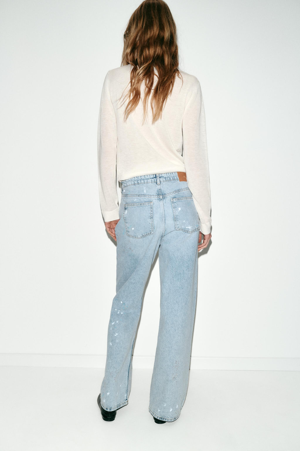 Z1975 LOOSE MID-WAIST PAINT-EFFECT JEANS - Zara фото 3