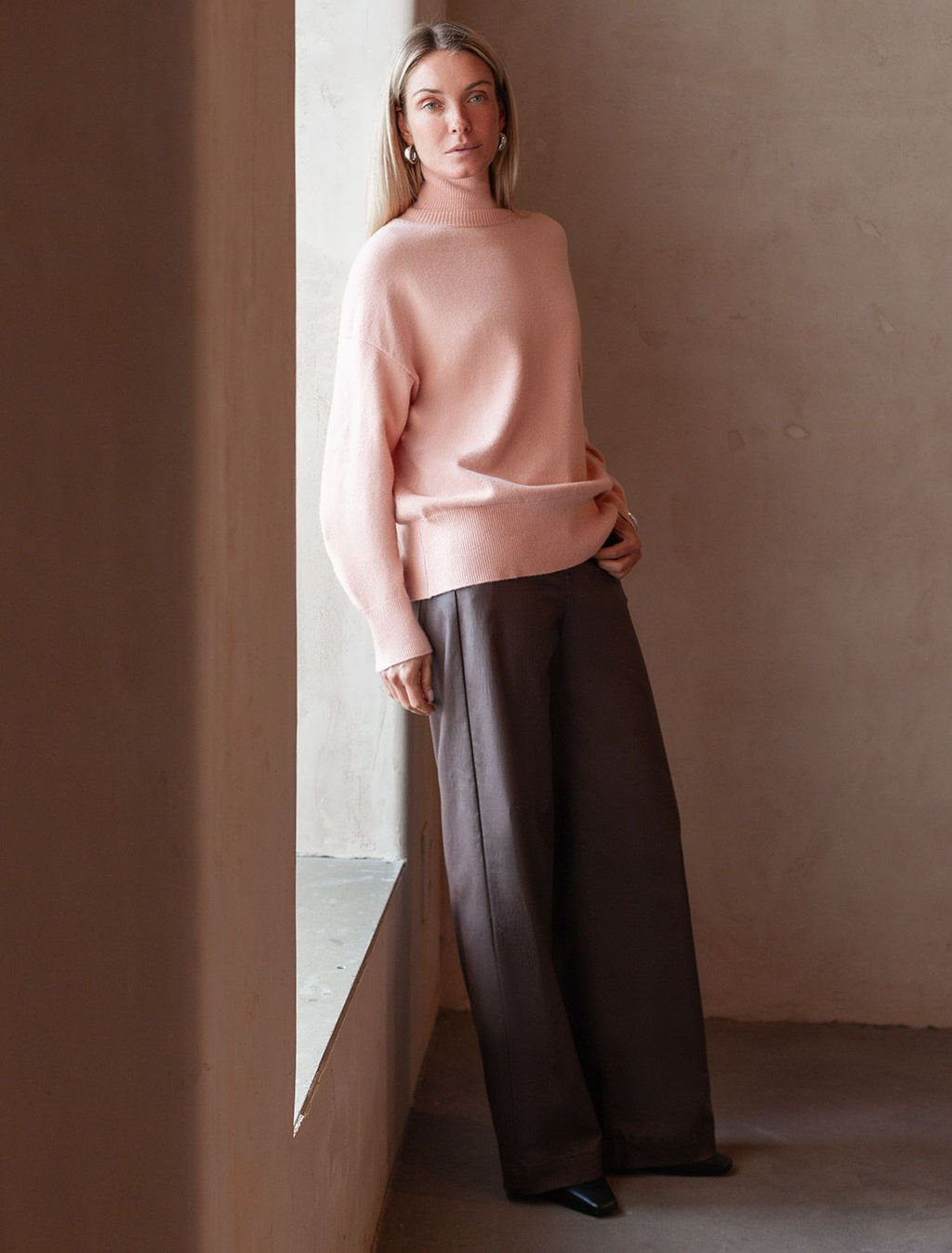 D34.206 Свитер женский пудровый