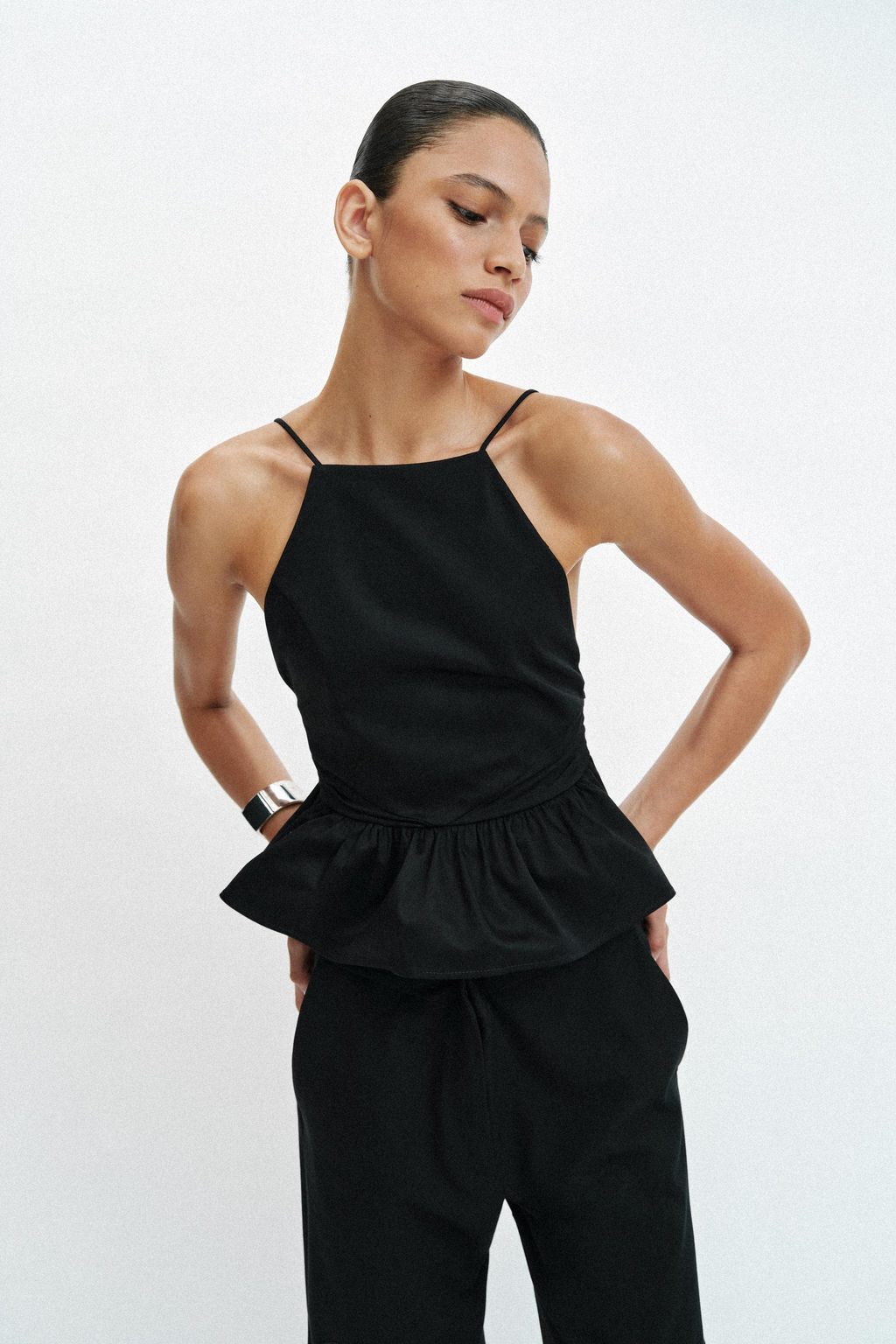TOP HALTER PEPLUM / Negro