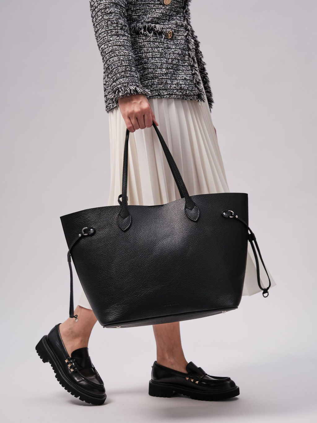 Сумка кожаная шоппер Deboro 30890 черная