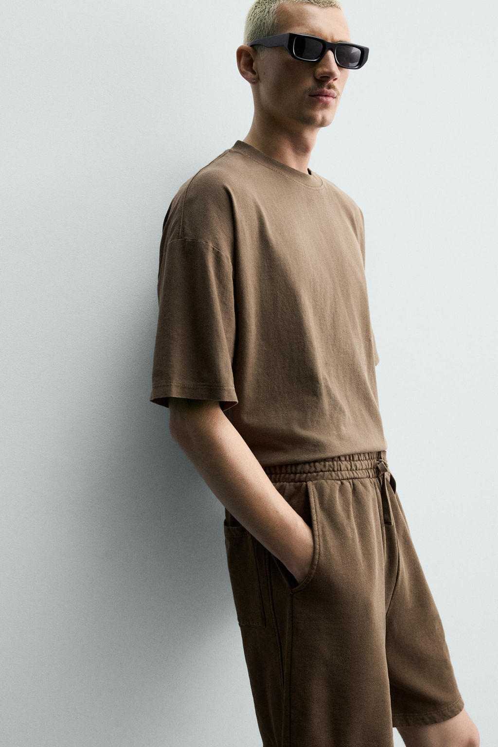 CAMISETA LAVADA RELAXED FIT B?SICA / Marr?n - Zara фото 6