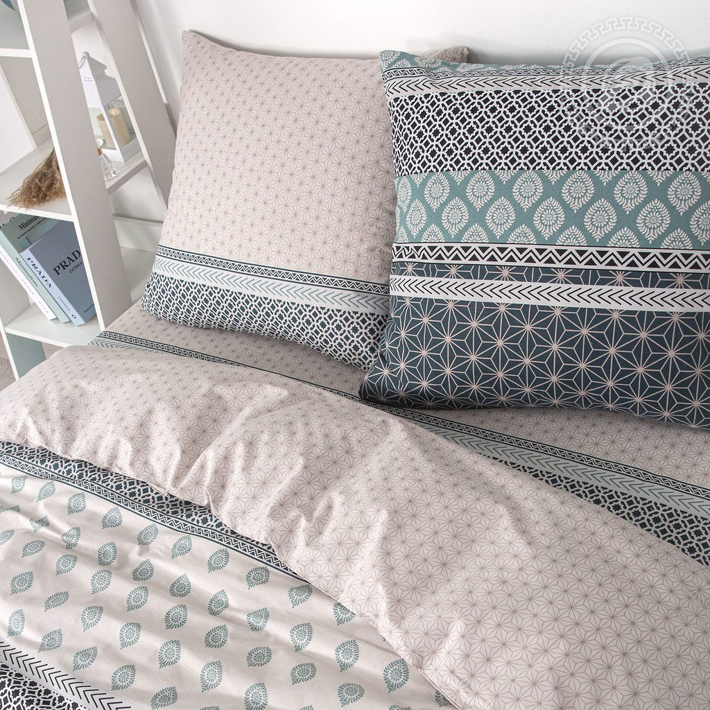 Постельное белье Классика (поплин DE LUXE) Евро/Пододеяльник: 1 шт. - 215*200; Простыня: 1 шт. - 215*240; Наволочка: 2 шт. - 70*70; DE LUXE - Артпостель фото 2