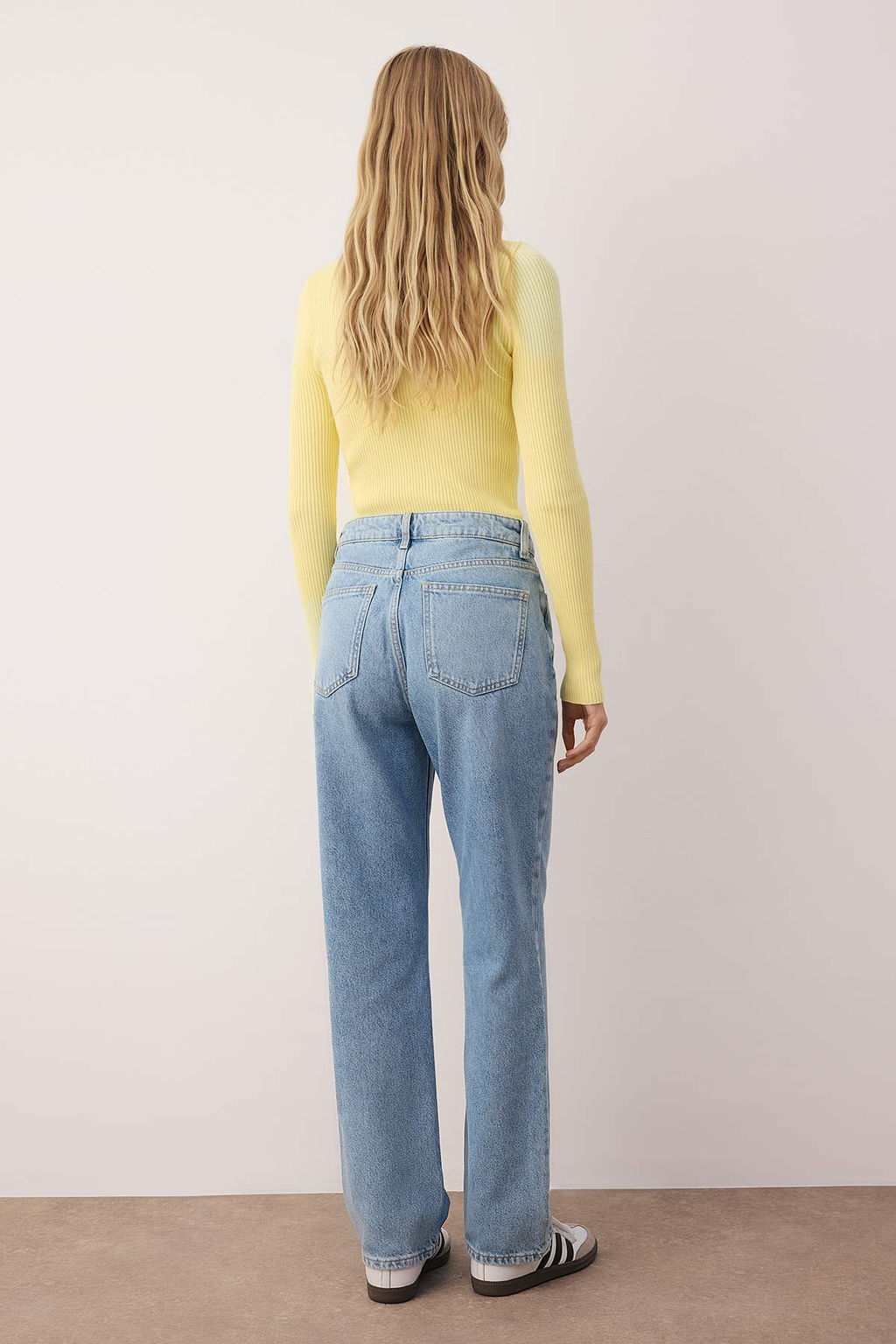 Mavi Yuksek Bel Duz Paca Straight Jeans TWOAW26JE00245