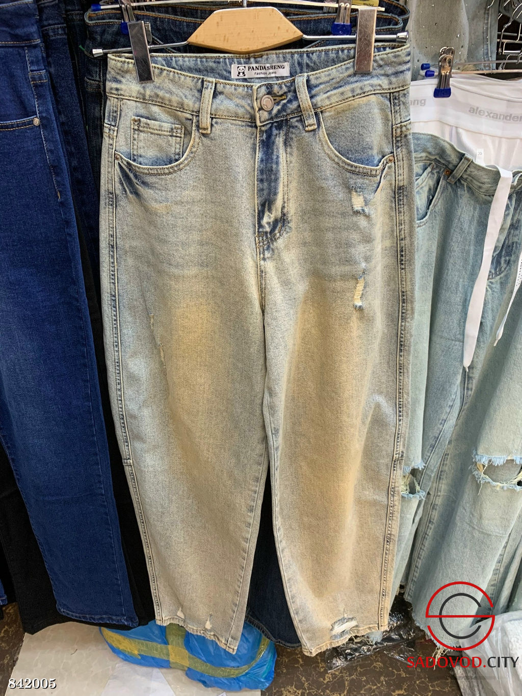 Джинсы багги с высокой посадкой