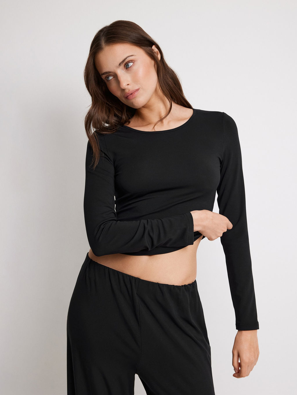 Infinity / Джемпер жен. Klara черный