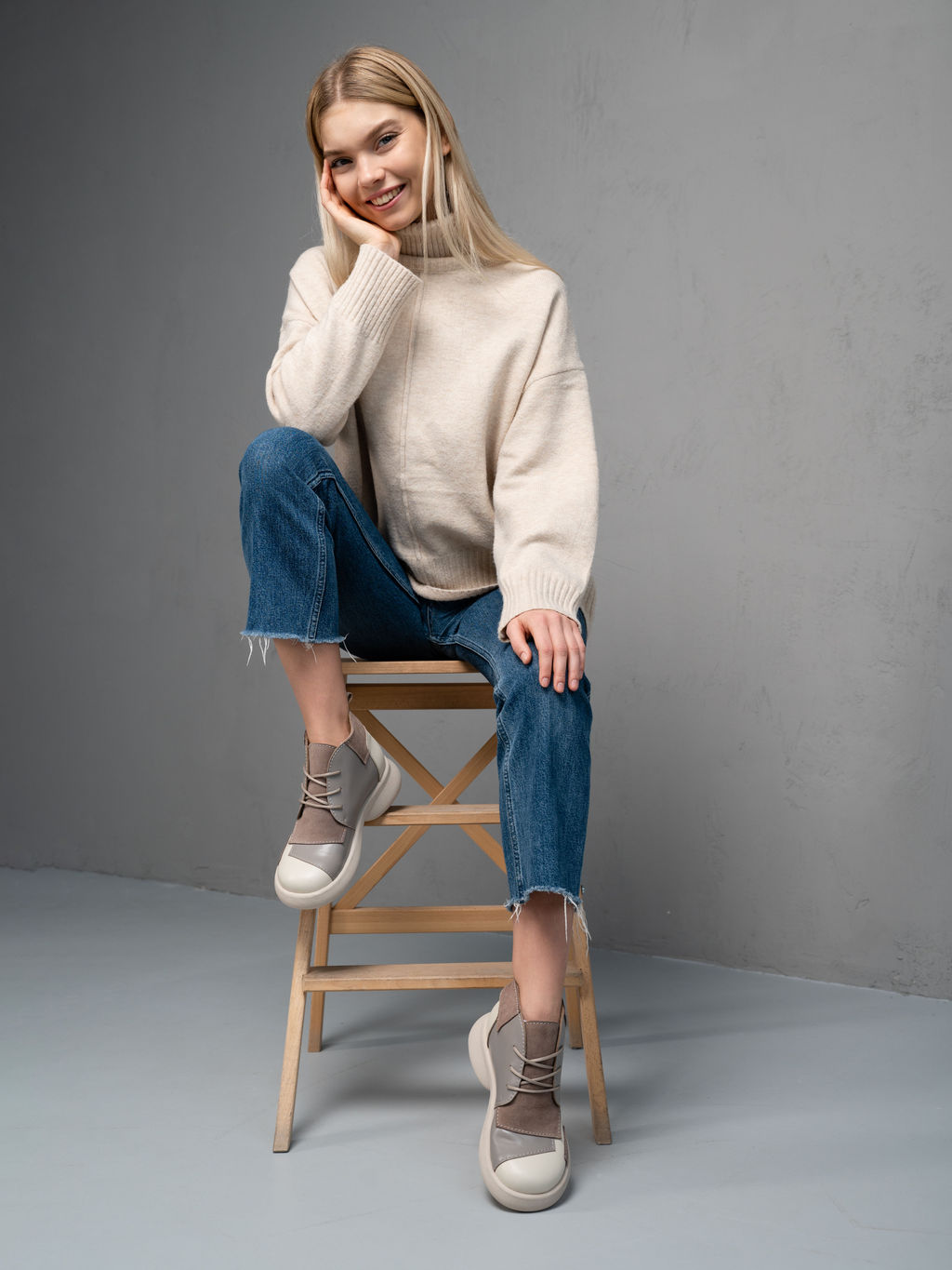 Ботинки 305.927be.Бежевый латте капучино замша/мех