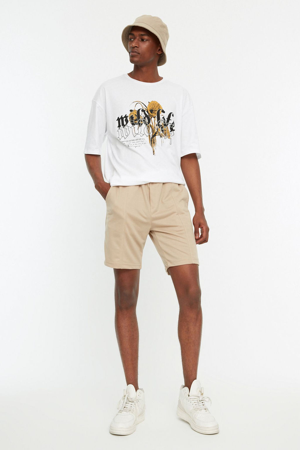 TRENDYOL MAN Tas Regular/Normal Kesim Orta Boy Lastik Belli Bagc?kl? Dikis Detayl? Sort TMNSS20SR0070 - Trendyolmilla фото 15