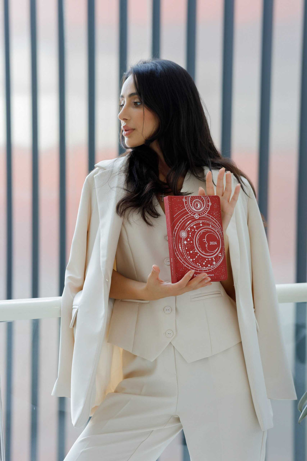 Ежедневник датированный 2024 ESCALADA, АСТРОЛОГИЧЕСКИЙ, А5, 200 л., арт. 63730/ 15 СОФТ-ТАЧ МЕТАЛЛИК КРАСНЫЙ  фото 5