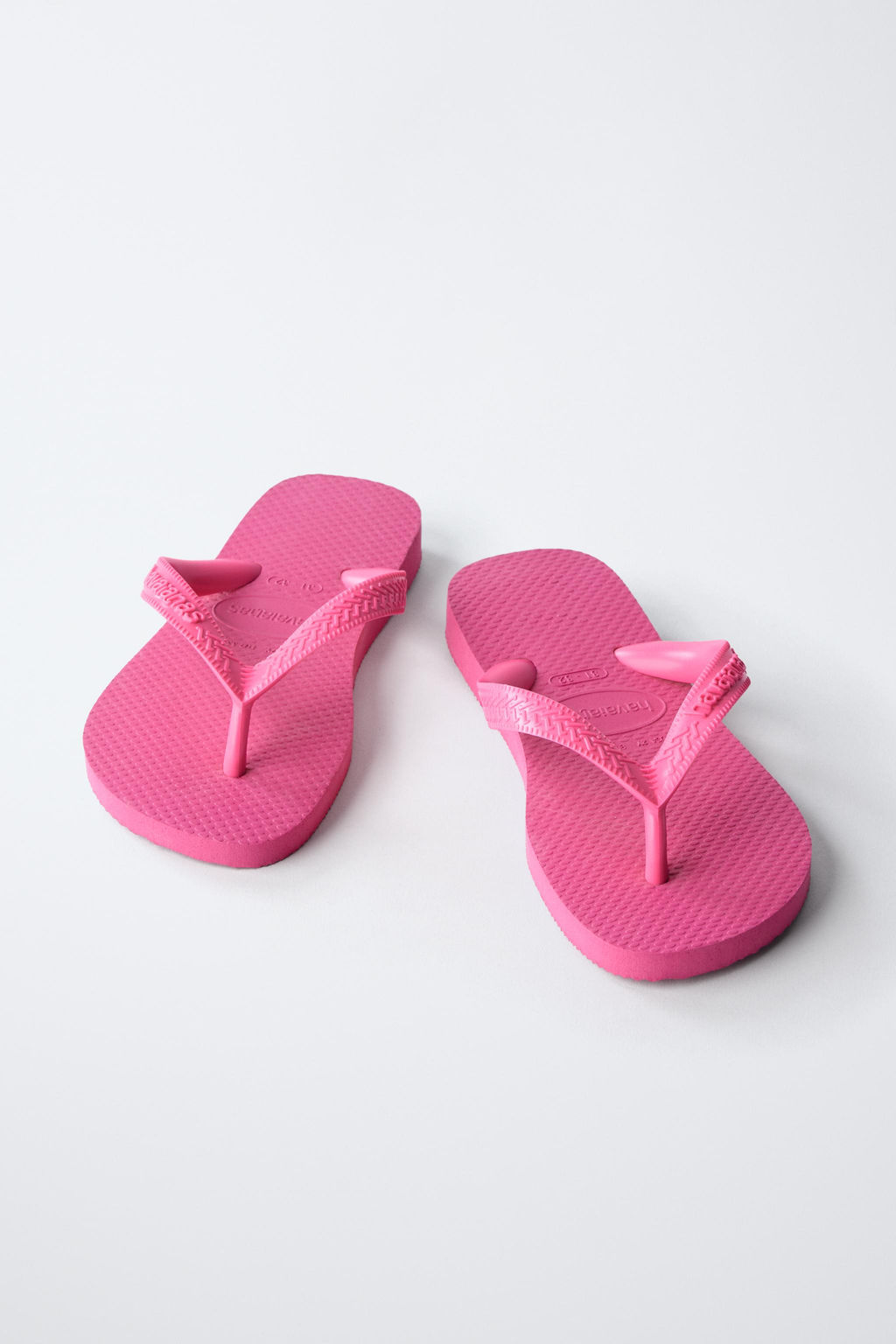 HAVAIANAS ® x ZARA POOL SANDALS