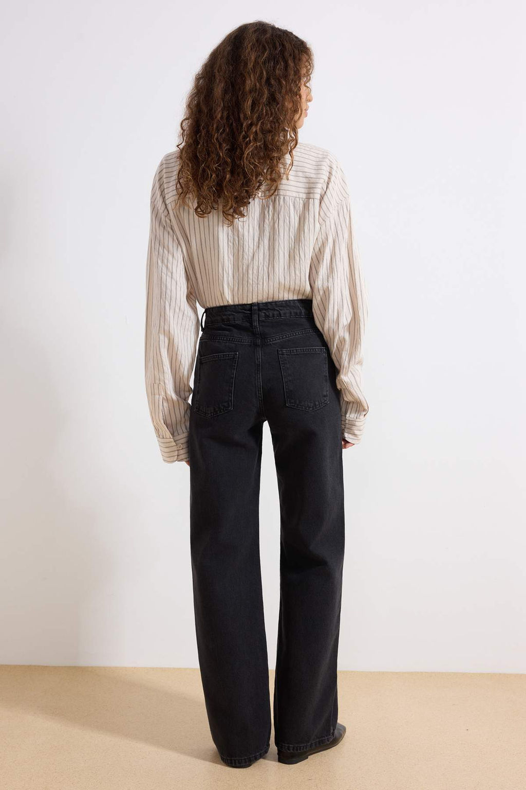 Siyah Y_ksek Bel Wide Leg Smoke Geni_ Pa_a %100 Pamuk Non-Stretch Jeans TWOSS23JE00068 - Trendyolmilla фото 8