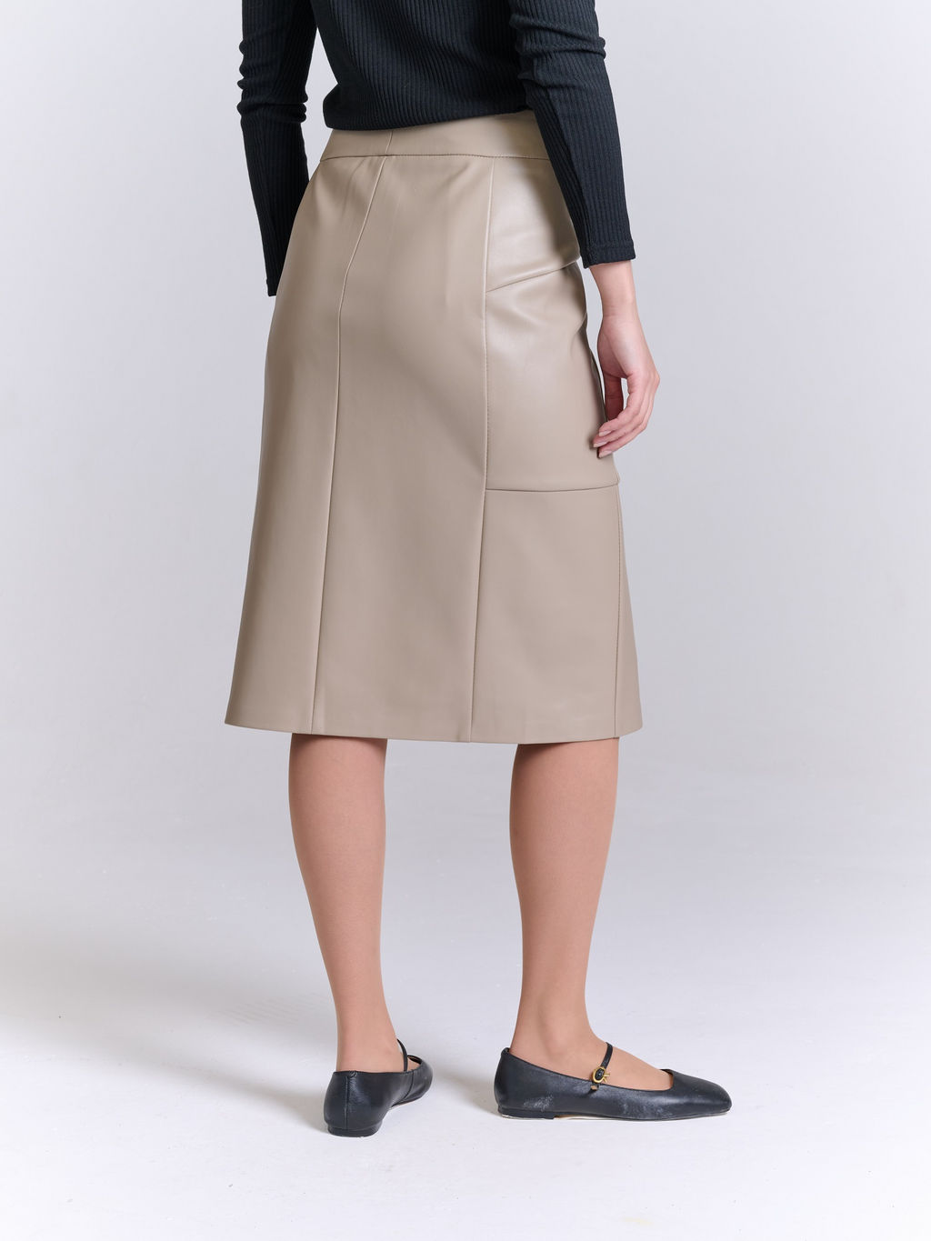 Юбка из экокожи