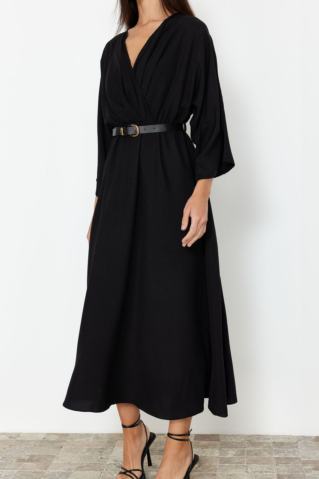 Siyah Kemerli A-line Kruvaze Yakal? Aerobin Midi Dokuma Elbise TWOSS24EL00992