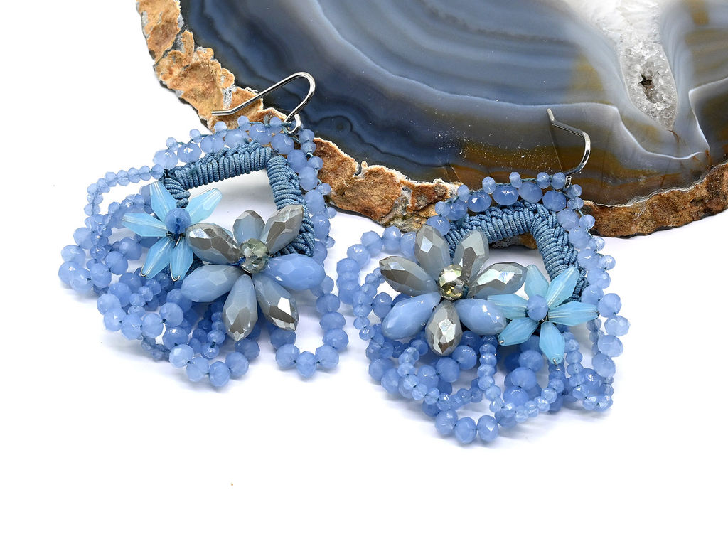 Серьги ручной работы в оплетении цв.голубой