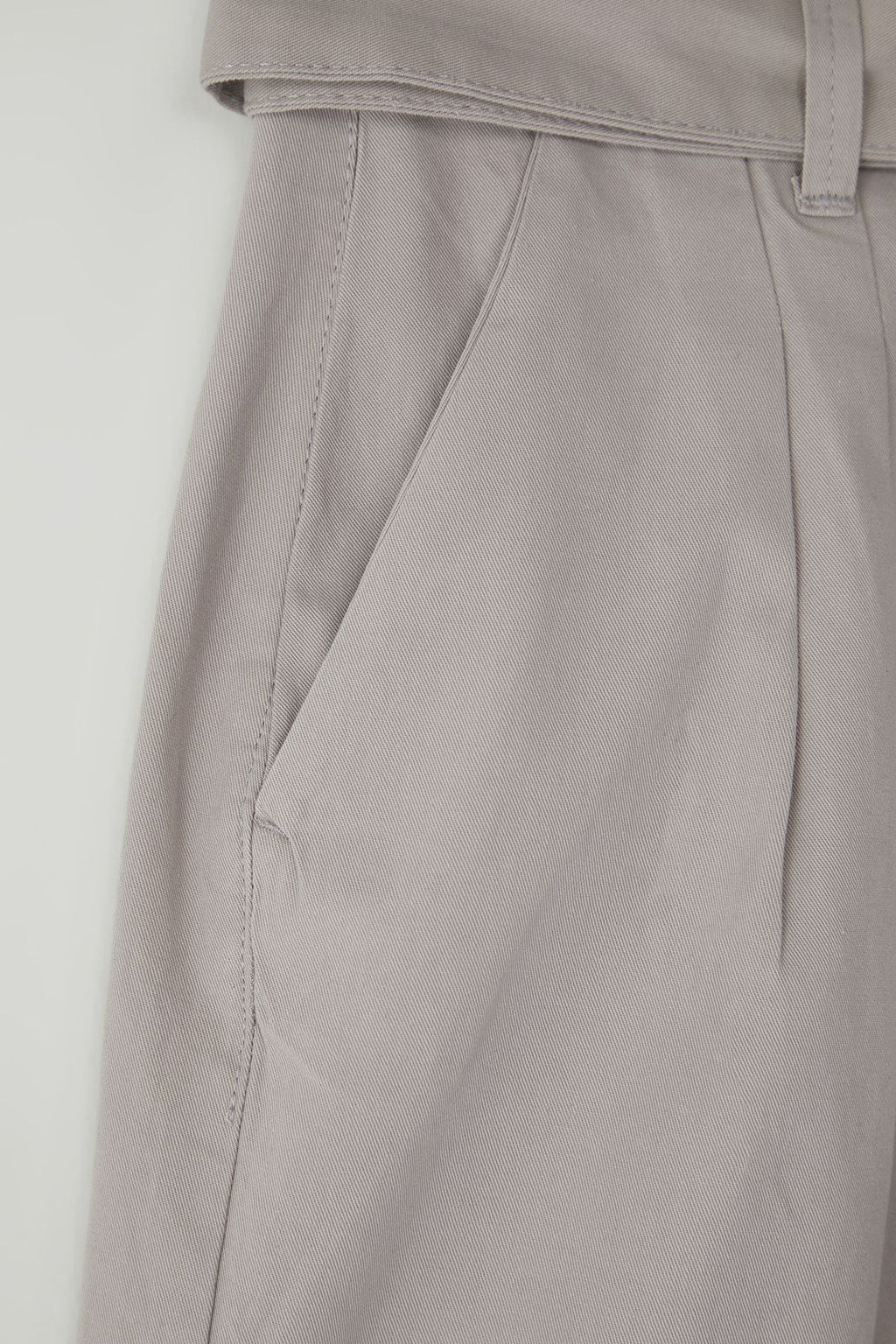 TRENDYOL MAN Limited Edition Erkek Tas Oversize Fit Gabardin Kemer Detayl? Sort & Bermuda TMNSS25SR00025 - Trendyolmilla фото 5
