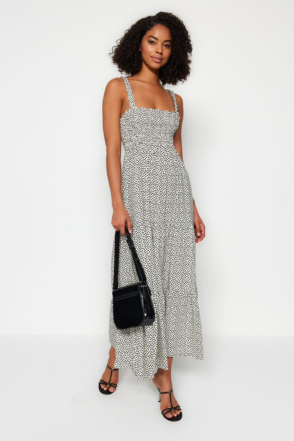 Beyaz Puantiyeli Duz Kesim Ask?l? Kare Yaka Gipe Detayl? Dokuma Midi Elbise TWOSS23EL02444