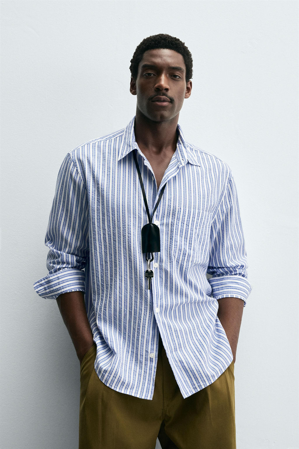 CREASED-EFFECT STRIPED SHIRT - Zara фото 2