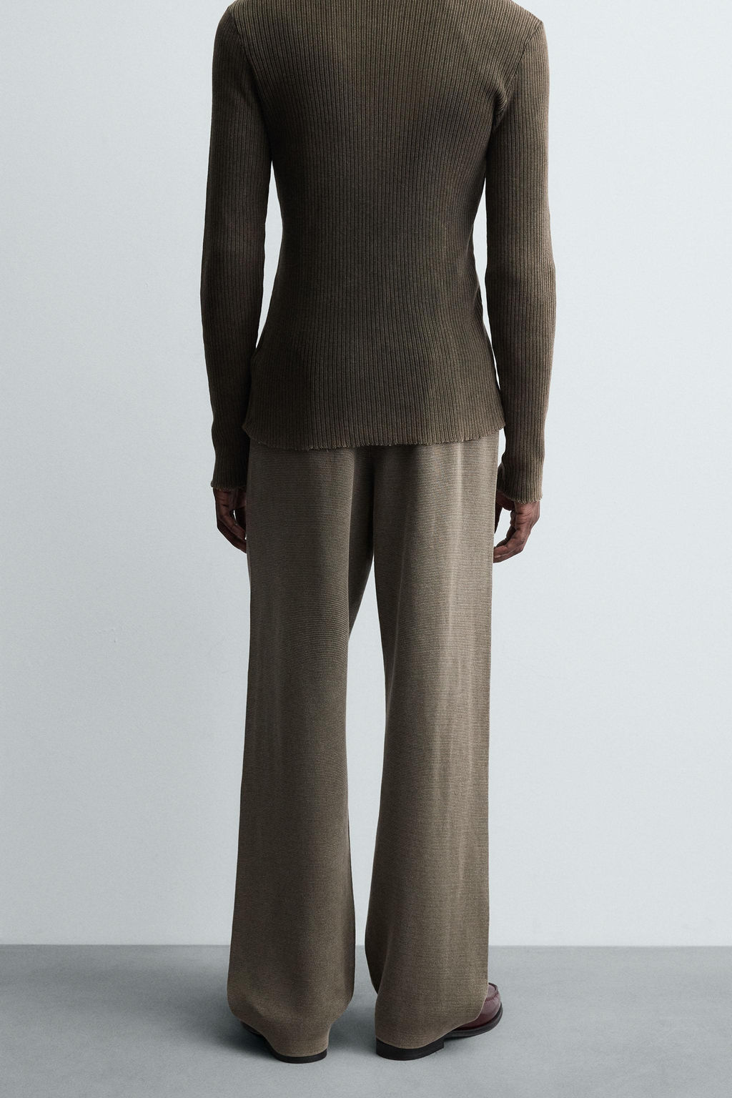 TEXTURED KNIT TROUSERS - Zara фото 3