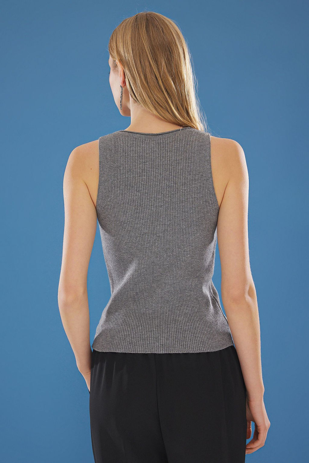 Gri Premium Iplik / Ozel Iplik V Yaka Buzgu Detayl? Bluz TWOSS25BZ00185