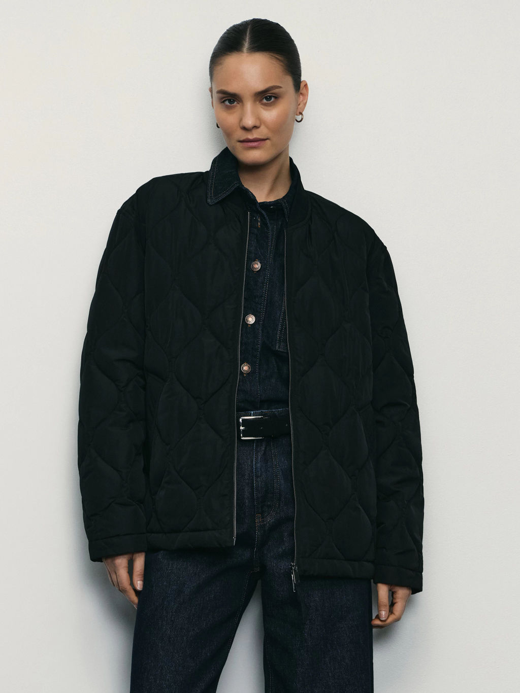 Куртка- бомбер утепленная / Zarina