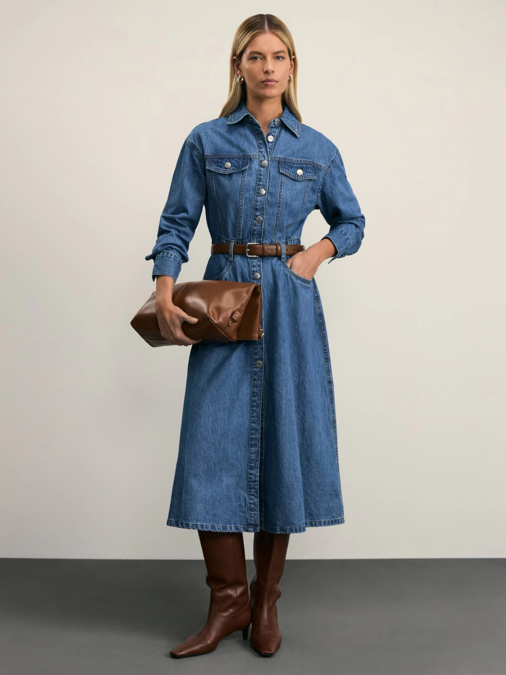 Джинсовое платье на пуговицах / Zarina  фото 10