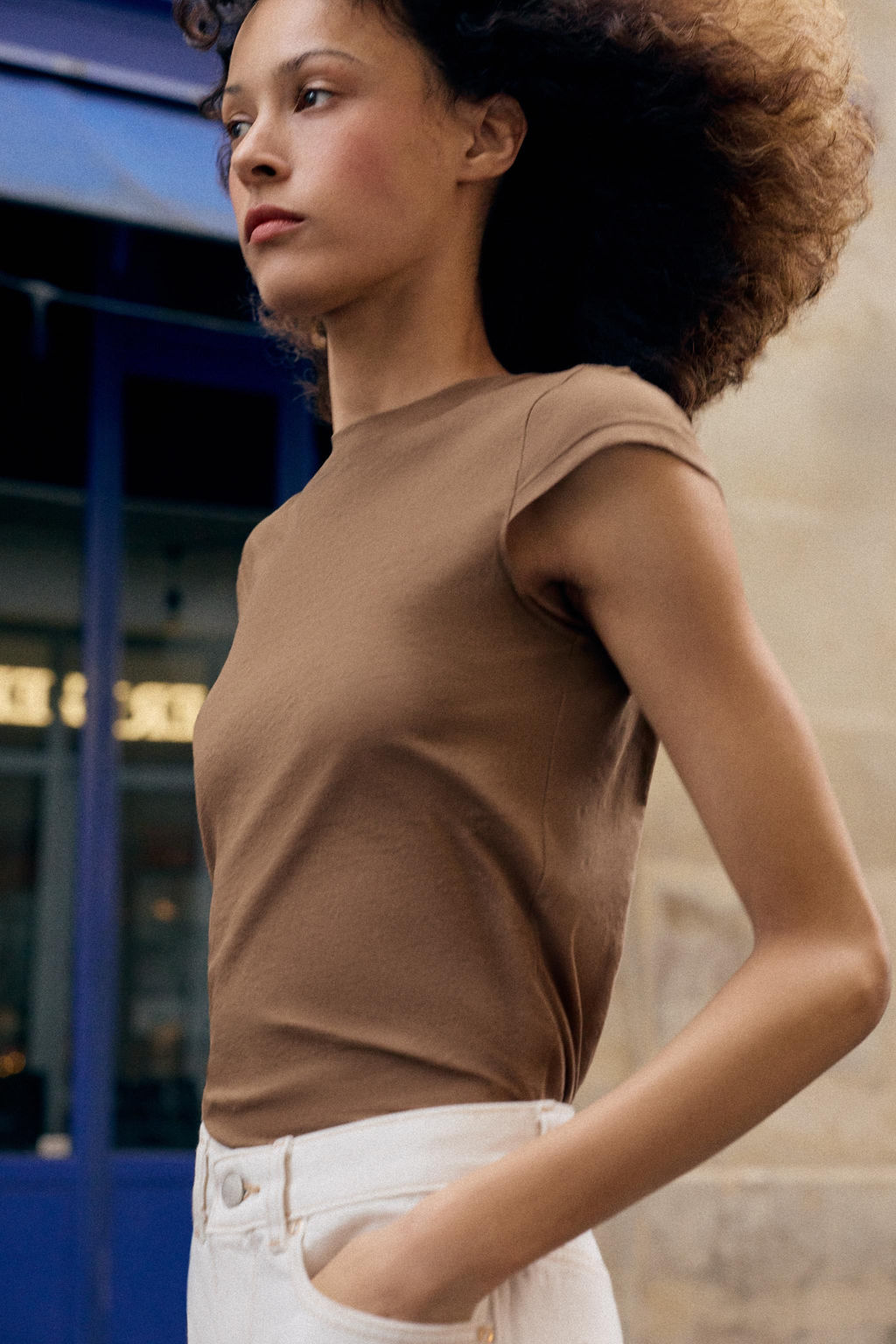 CAMISETA MINIMAL MANGA CORTA / Marr?n claro - Zara фото 2