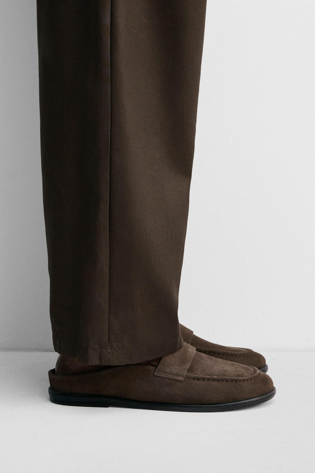 LEATHER SLINGBACK LOAFERS
