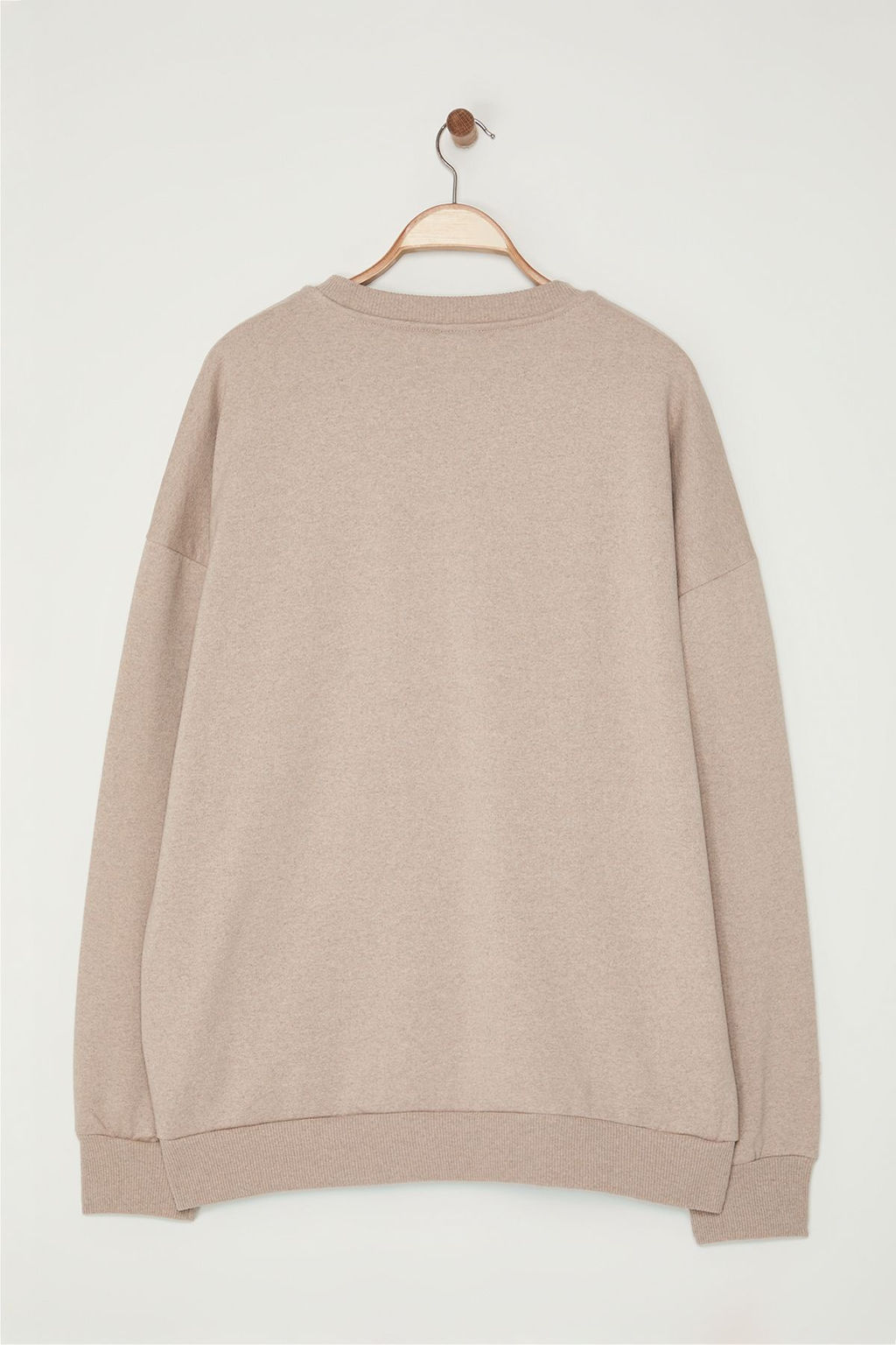 TRENDYOL MAN Tas Oversize/Genis Kesim Bisiklet Yaka Nak?s Detayl? Buyuk Beden Sweatshirt TMNAW25AO00014 - Trendyolmilla фото 2