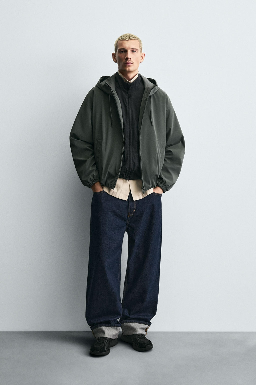 TECHNICAL HOODED JACKET