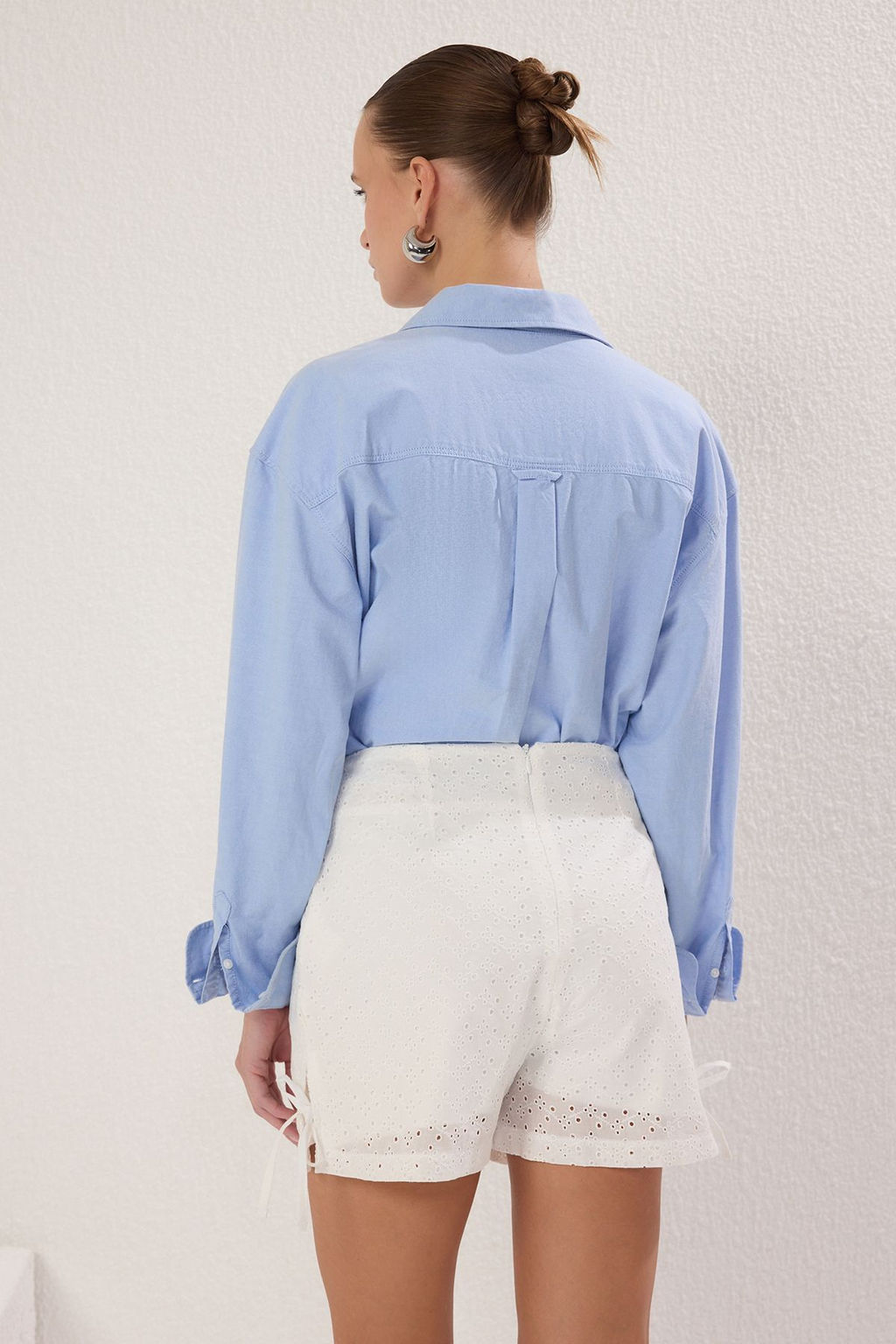 TRENDYOLMILLA Beyaz Sort & Bermuda TWOSS25SR00070 фото 4