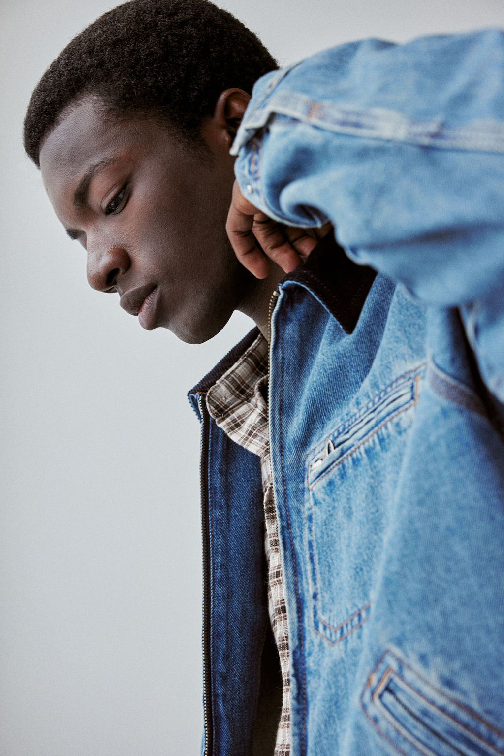 Cazadora denim con cuello de pana Regular Fit - H&m фото 5