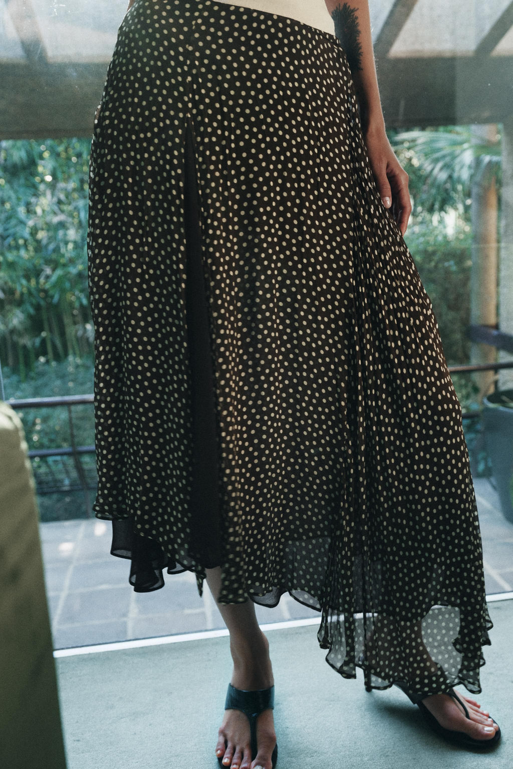 FALDA ASIM?TRICA LUNARES ZW COLLECTION / Marr?n - Zara фото 2