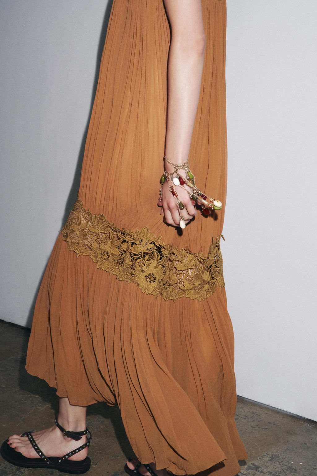 ZW COLLECTION CRINKLED EMBROIDERED DRESS - Zara фото 13