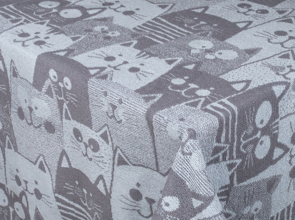 3с109.411ж1 Мир котов (серый св1) Плед 208х150 см