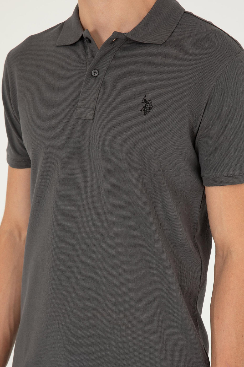 Мужская базовая футболка антрацитового цвета Неожиданная скидка в корзине - U.s. polo assn фото 7