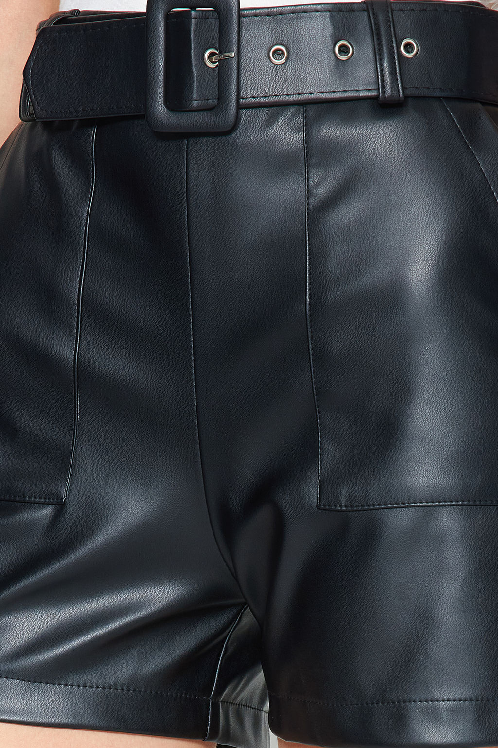 Siyah Suni Deri Kemerli Dokuma Sort TWOAW24SR00082